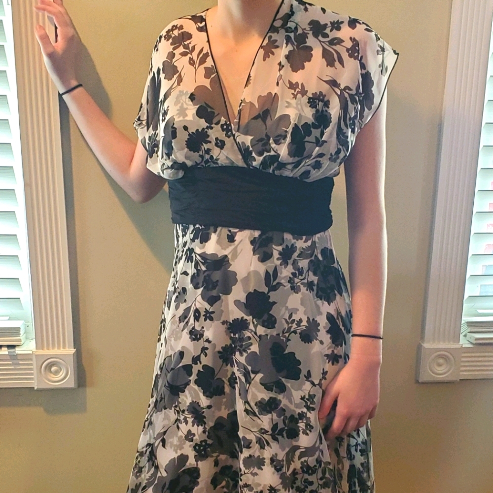 Dressbarn Black and White Dress - Picture 1 of 11